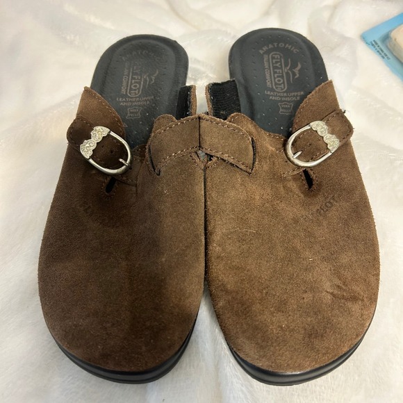 Fly Flot Suede Leather Clogs Comfort Buckle Slides Brown Shoes size 41/9 M - Picture 1 of 9